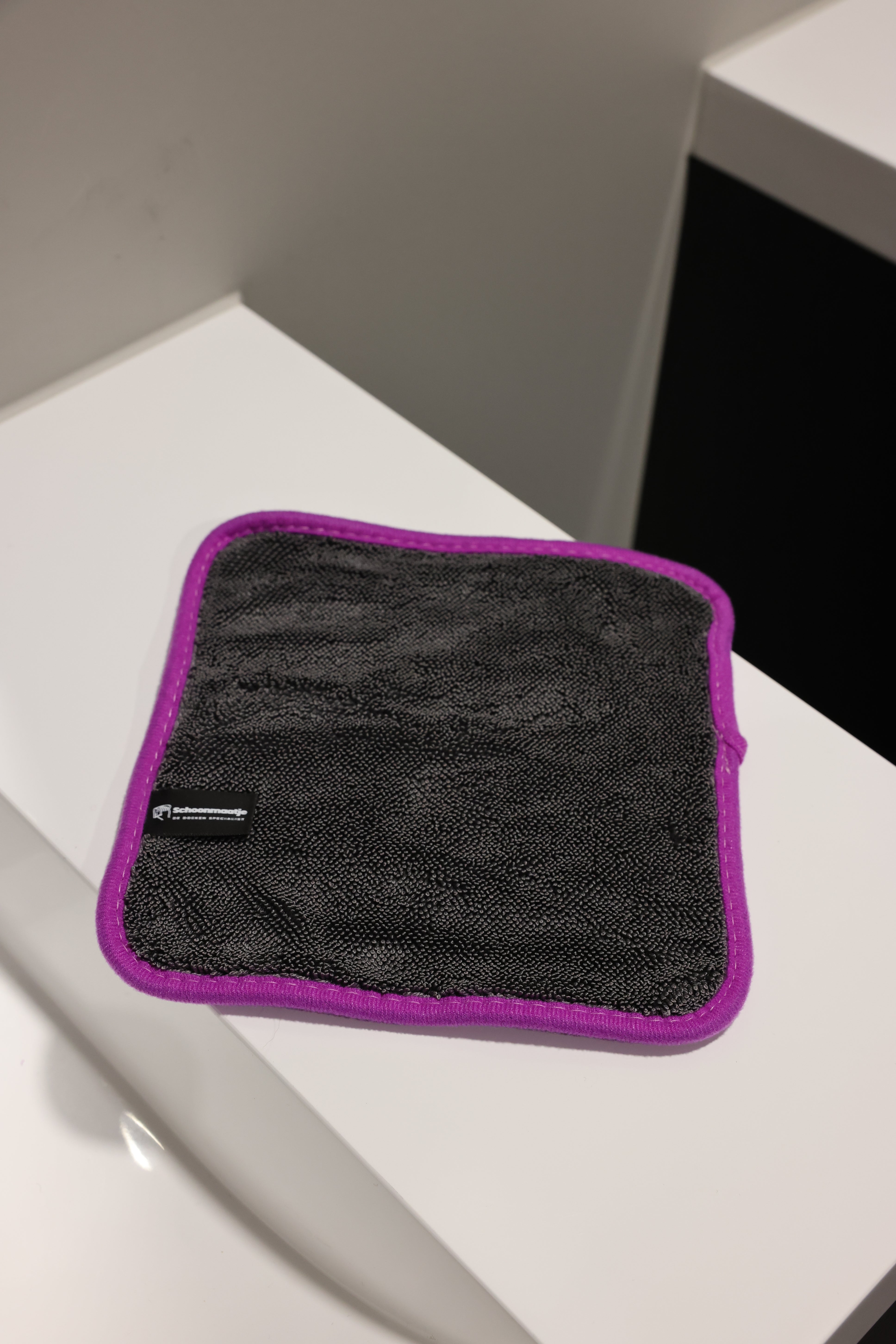 Premium doek mini – 20x20 GRIJS MET PAARSE RAND (1+1 gratis)