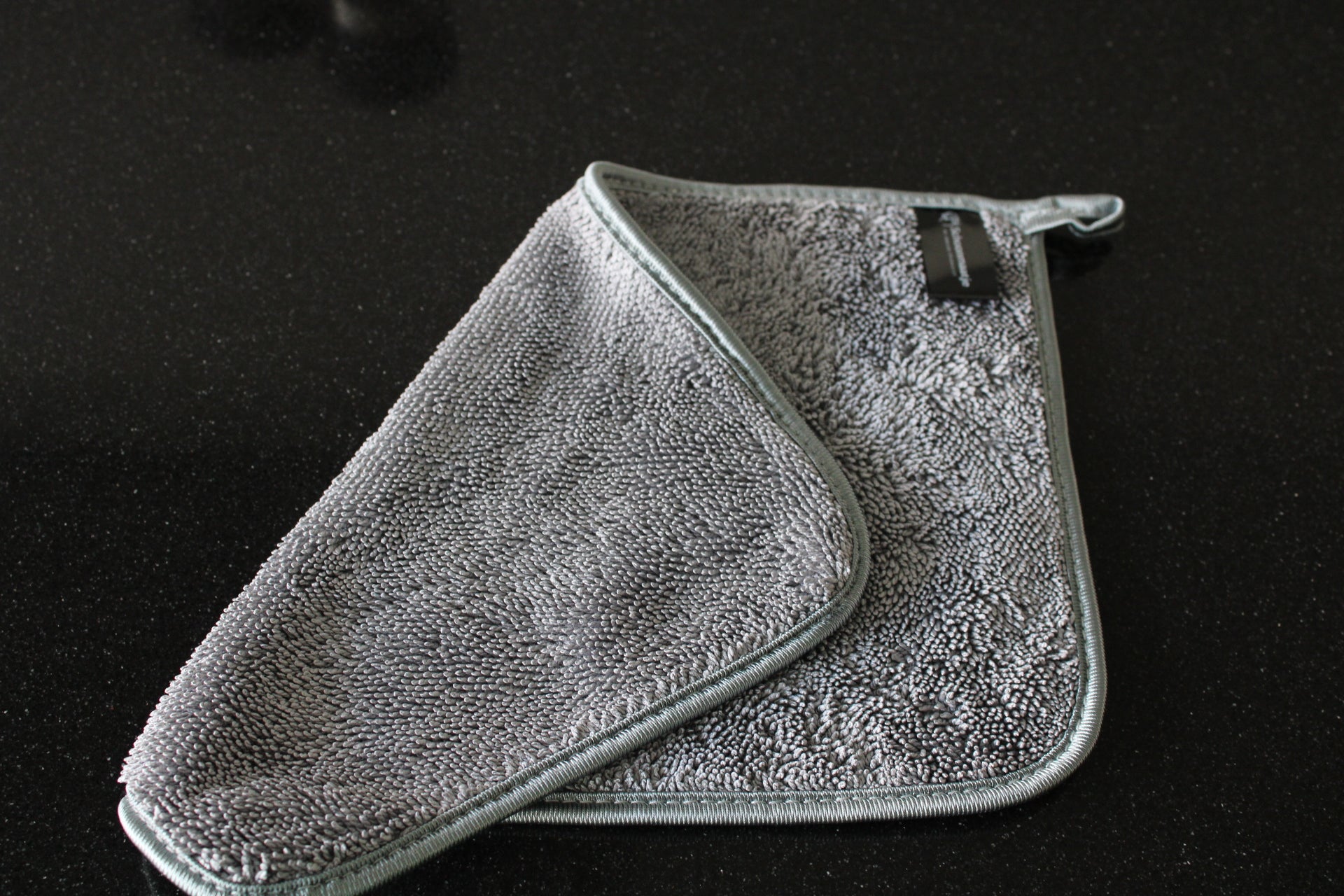 Premium doek small – 20x30 grijs ( 1 +1 gratis)