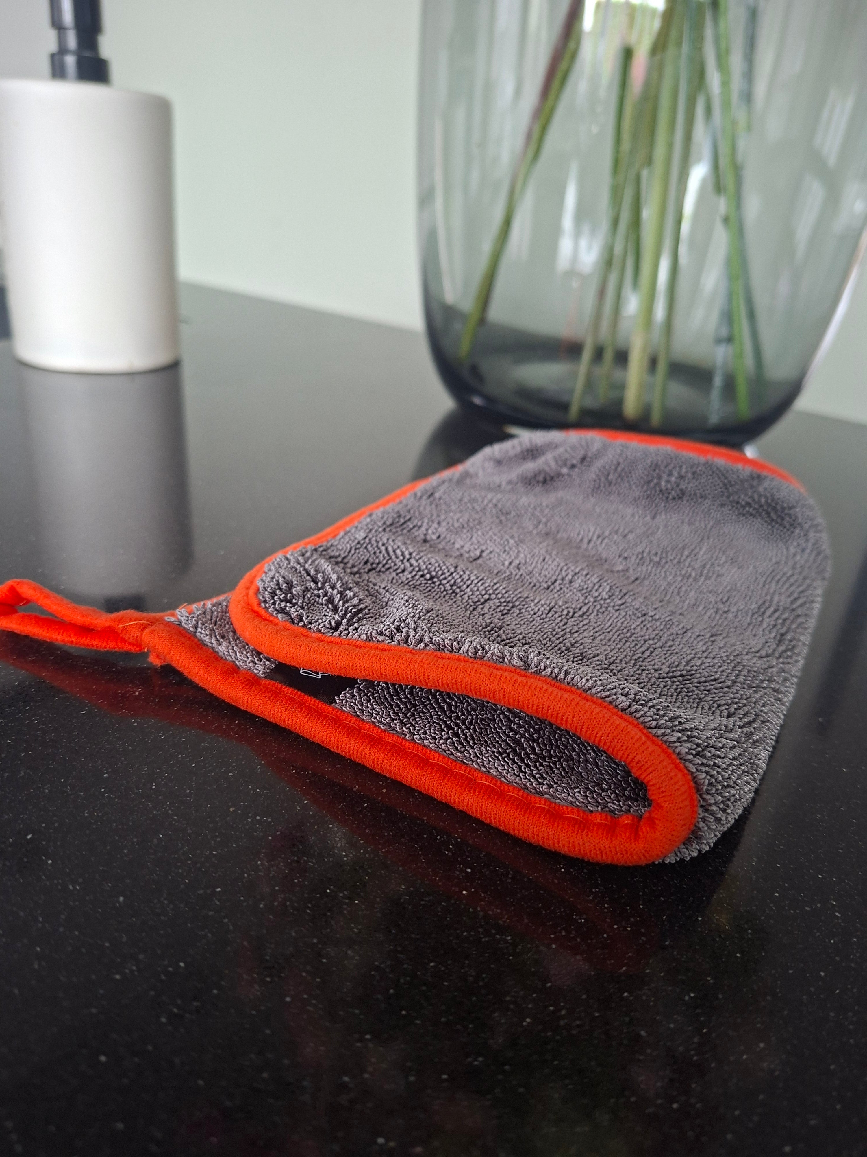 Premium doek small – 20x30 GRIJS met ORANJE rand