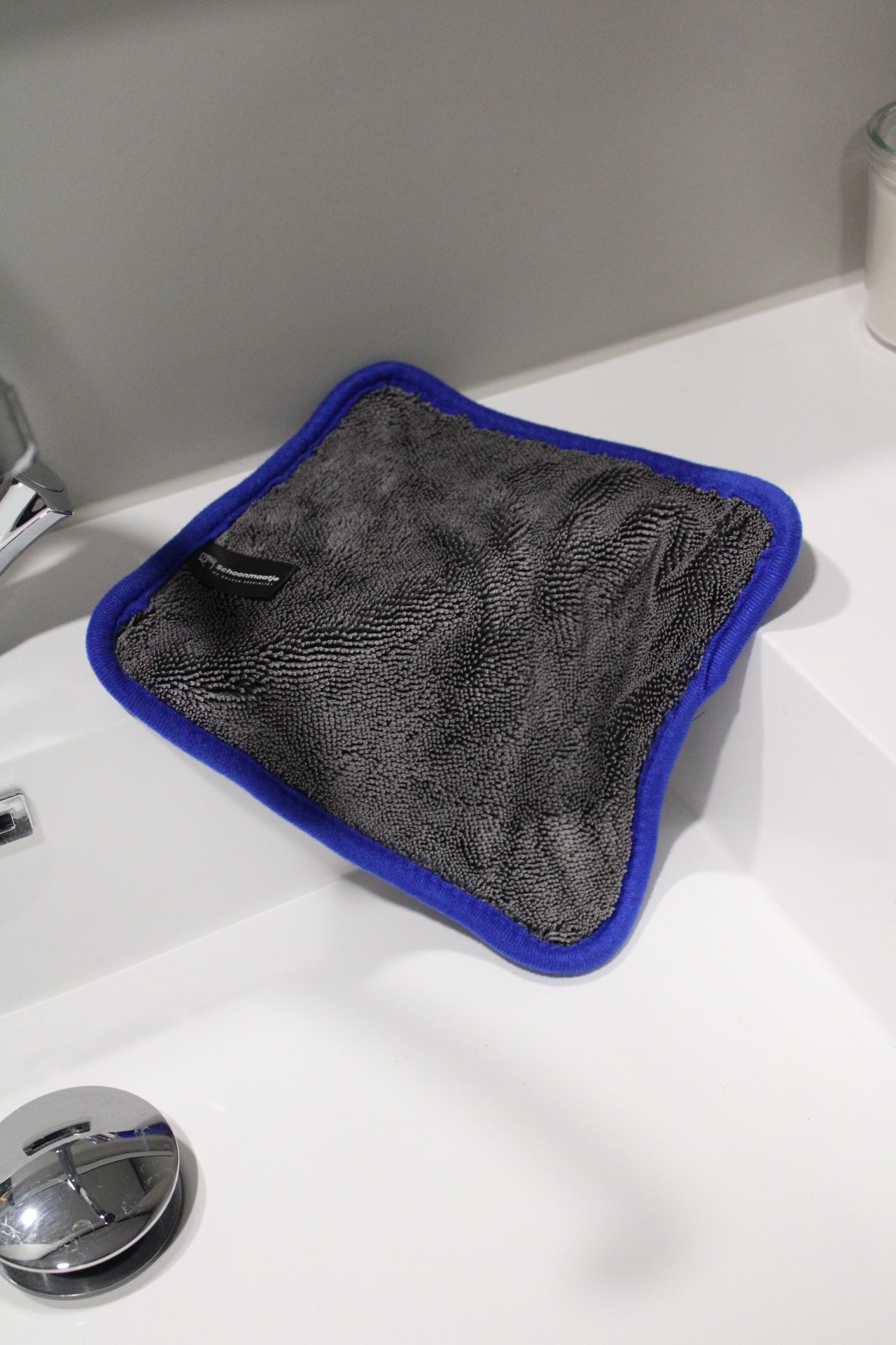 Premium doek mini – 20x20 GRIJS MET BLAUWE RAND (1+1 gratis)