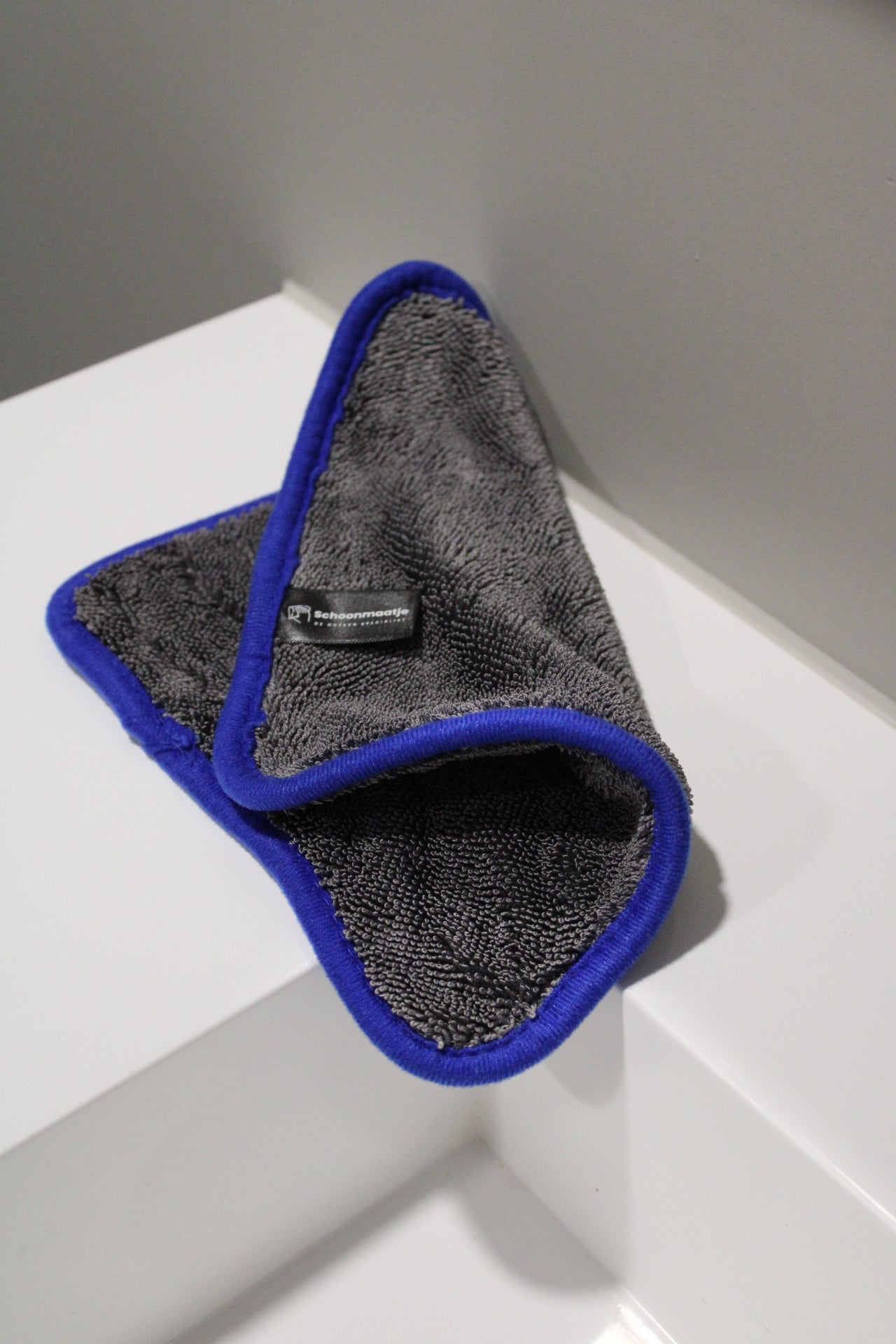 Premium doek mini – 20x20  GRIJS MET BLAUWE RAND (1+1 gratis)