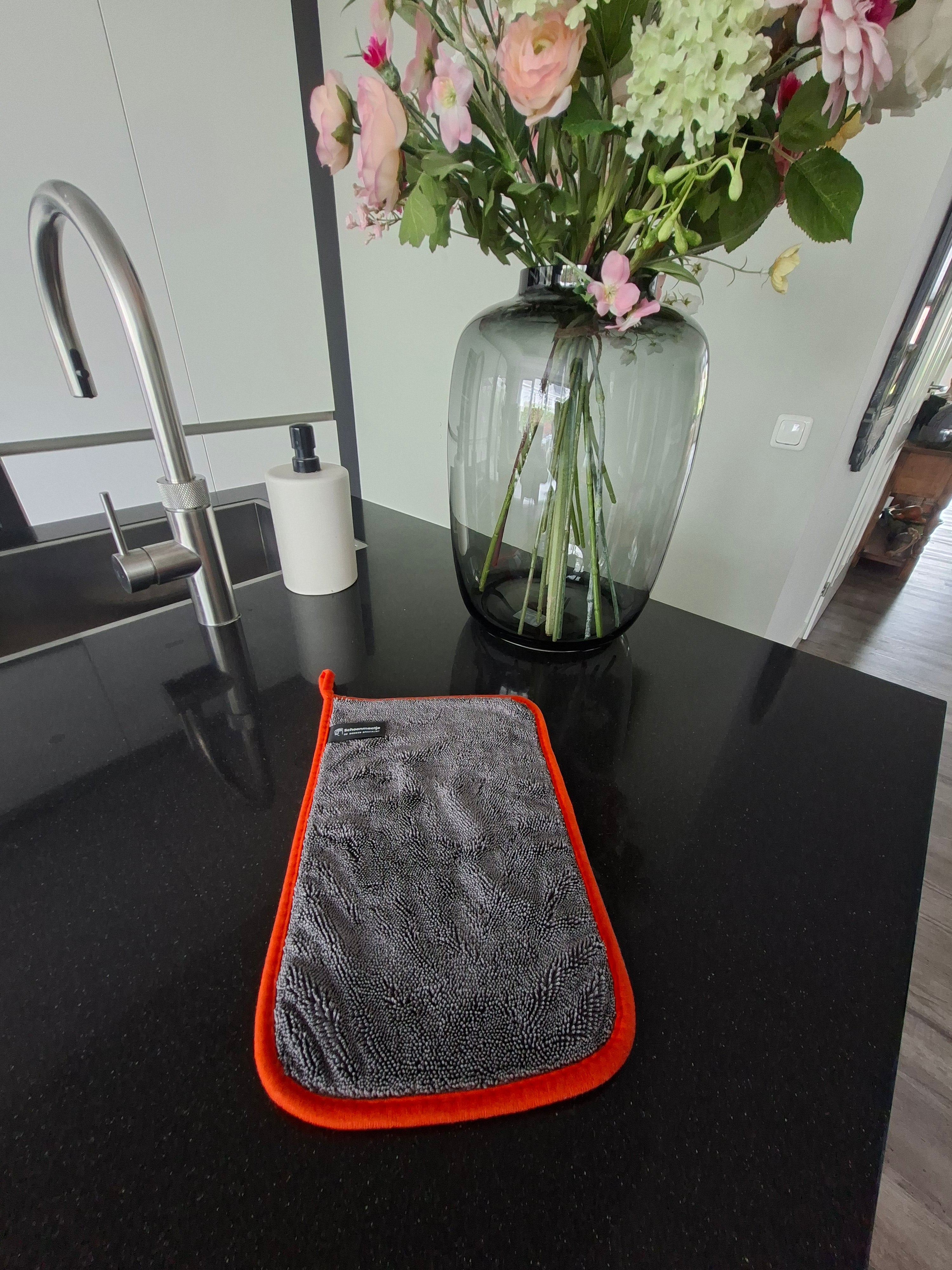 Premium doek small – 20x30 GRIJS met ORANJE rand